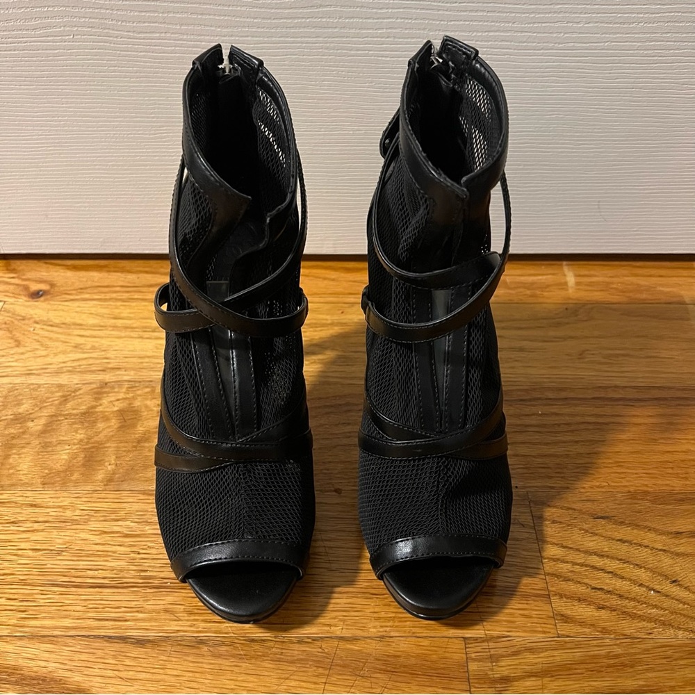 Guess Caged Mesh Strappy Black Boot Heels Size 7